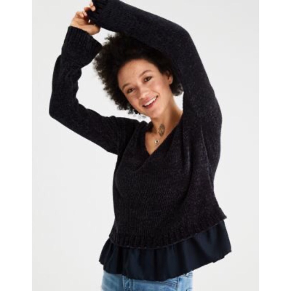 American Eagle Navy Chenille Contrast Hem Sweater Size Medium